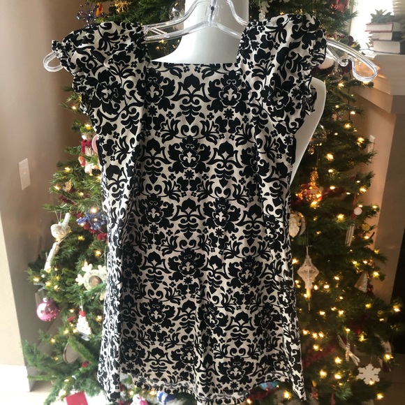 Perfect black and white holiday dress - Picture 4 of 4